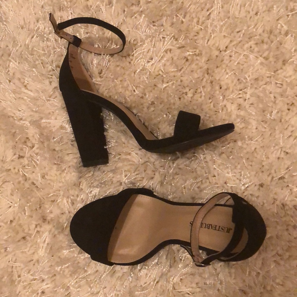 Just Fabulous black ankle strap sandal Sz 8.5